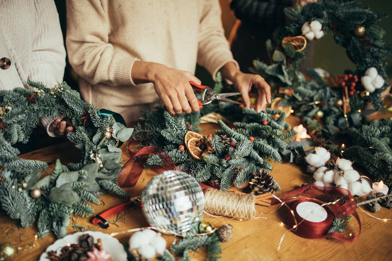 Wreath Making with Vicky, 30th November 1pm - 4pm &amp; Sunday 1st December 1pm - 4pm.